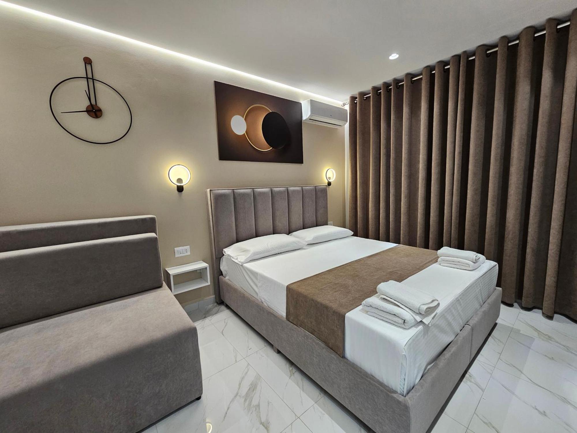 Apartments Veliaj คซามิล ภายนอก รูปภาพ