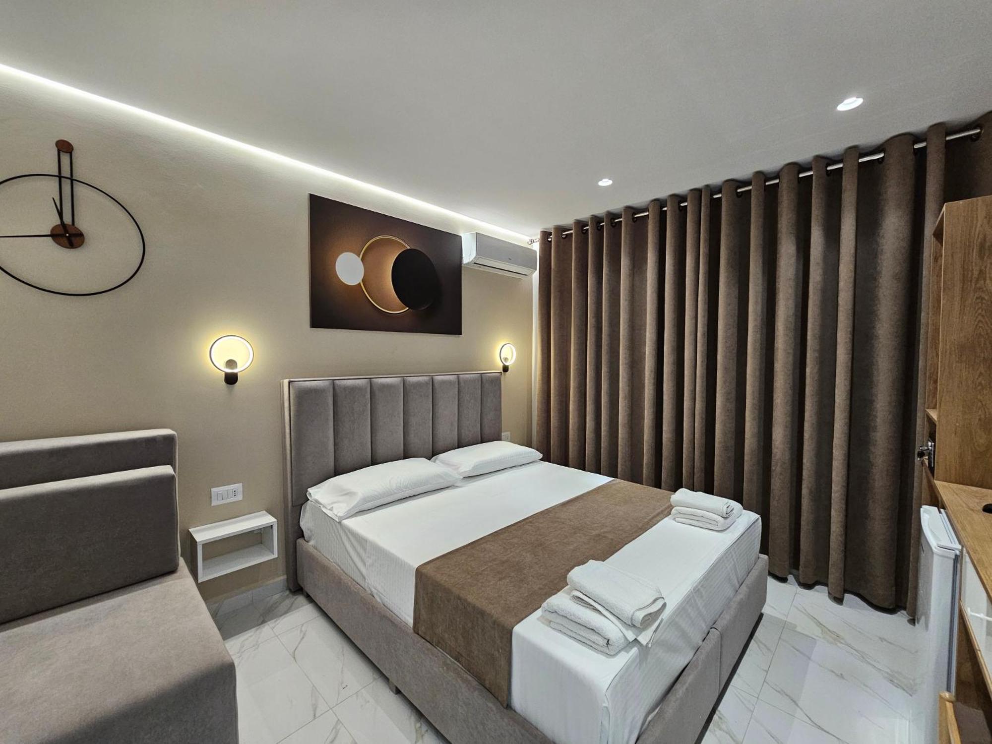 Apartments Veliaj คซามิล ภายนอก รูปภาพ
