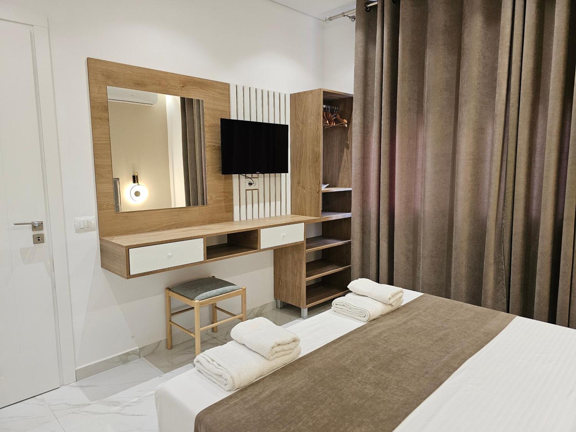 Apartments Veliaj คซามิล ภายนอก รูปภาพ