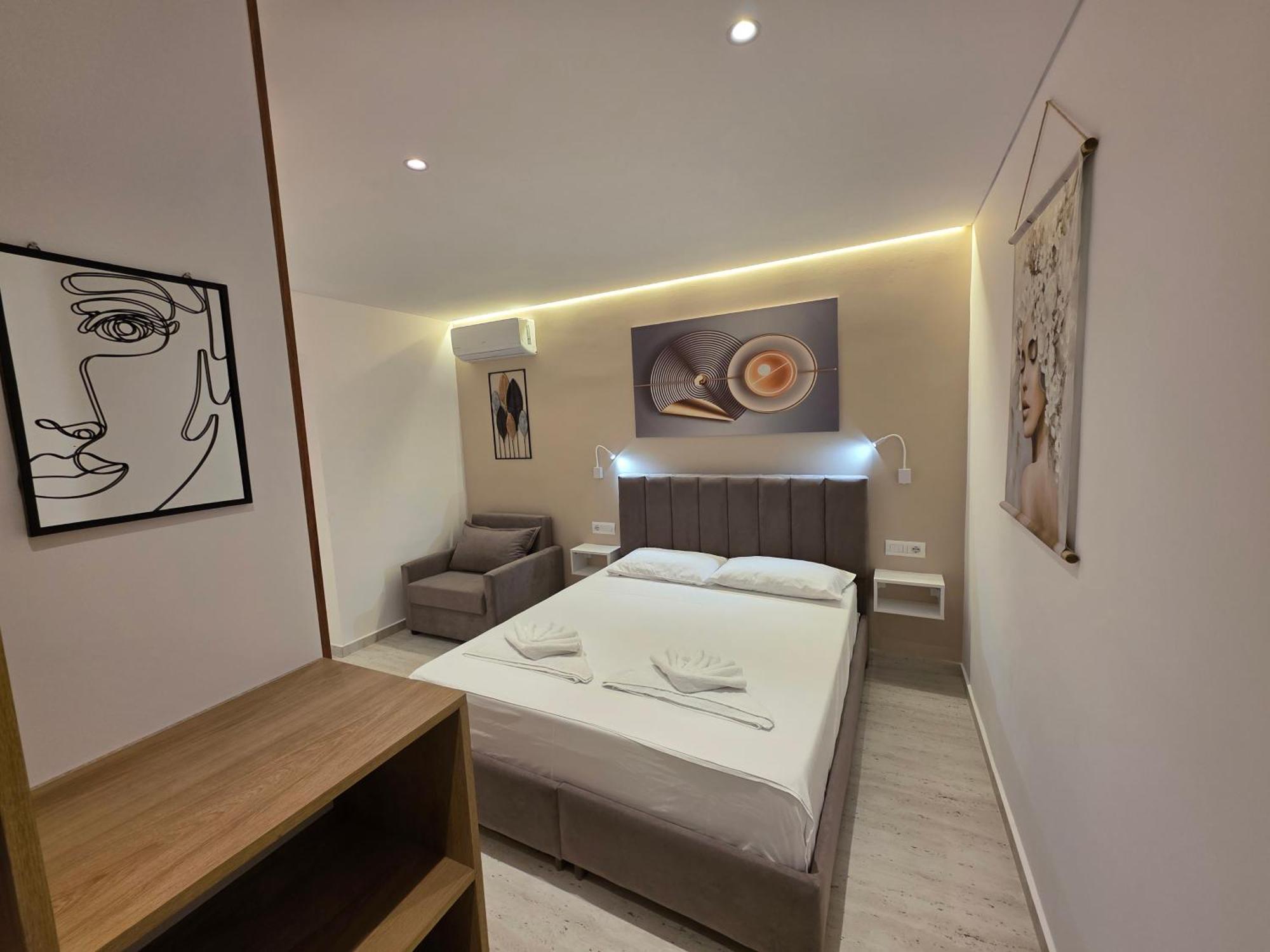 Apartments Veliaj คซามิล ภายนอก รูปภาพ